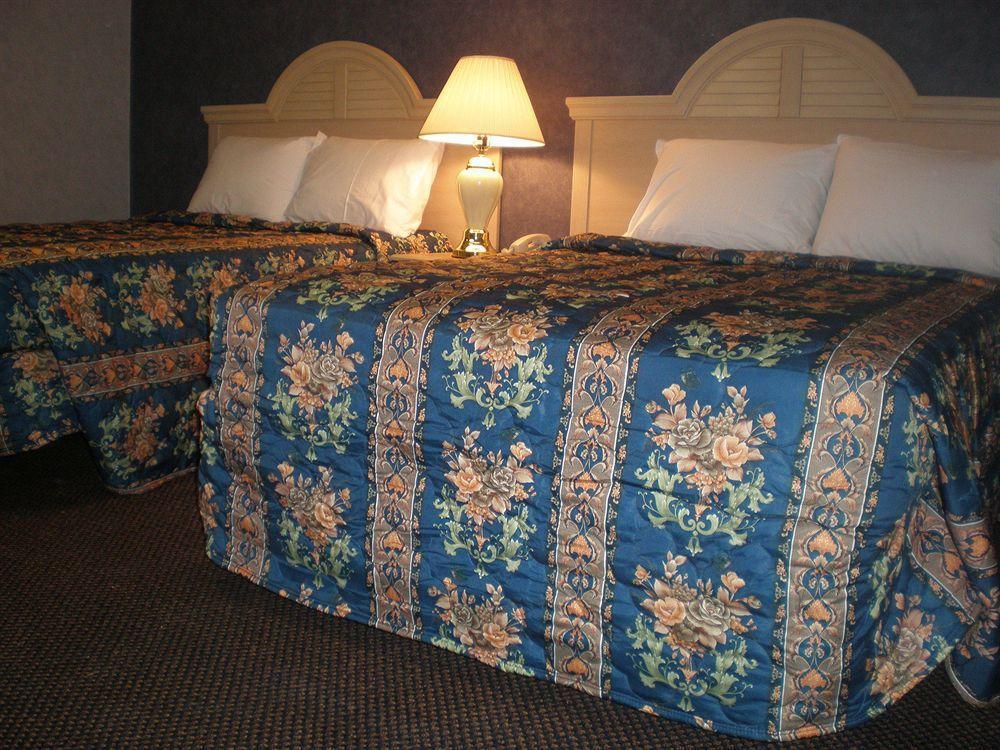 Village Inn & Suites - Smithville מראה חיצוני תמונה