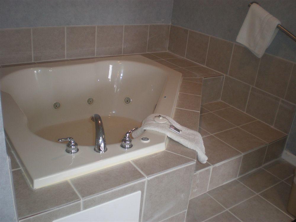 Village Inn & Suites - Smithville מראה חיצוני תמונה