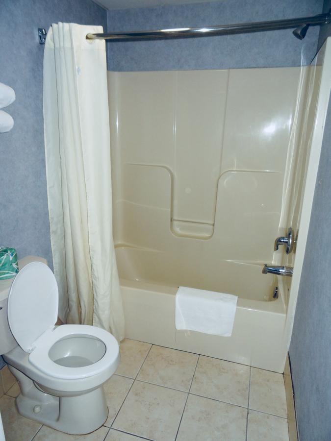 Village Inn & Suites - Smithville מראה חיצוני תמונה